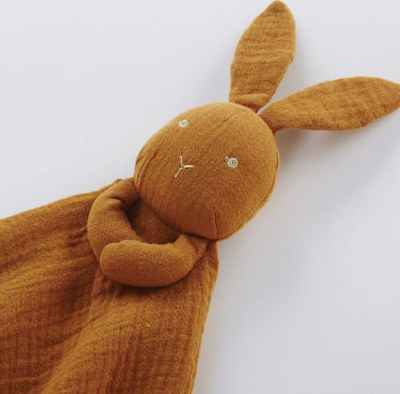 Maisons du Monde - Doudou lange bébé écureuil en coton bio marron avec broderies dorées