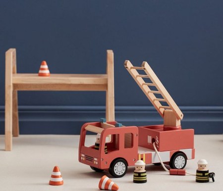 Kid's Concept - Camion de Pompiers en Bois Kids Concept - Jouet Éducatif Échelle Pivotante, Cônes & Accessoires Inclus - Bois