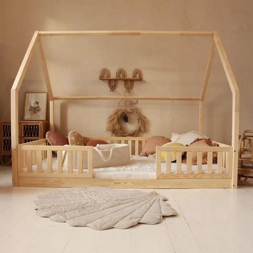 Petits meubles - Lit cabane 140x200 barrières bois marron