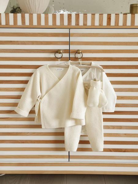 Vertbaudet - Ensemble bébé 4 pièces en tricot gilet + pantalon + chaussons + body coffret cadeau naissance écru