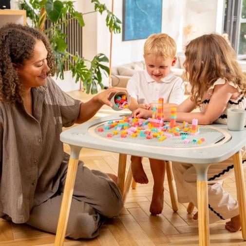 Active Tots - Table de jeux 4 en 1 montessori avec deux tabourets en bois fsc®