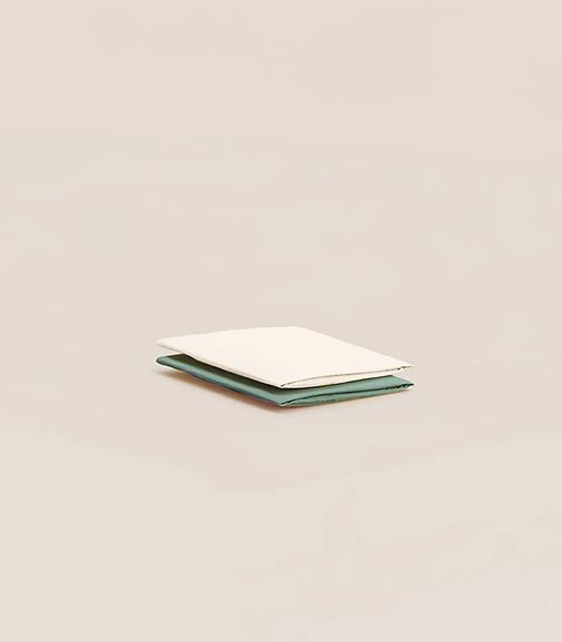 Tediber - Lot de 2 draps housse bébé 60x120 cm - Percale de coton - Beige et vert - Doux et résistant - Confectionné au Portugal - Tediber