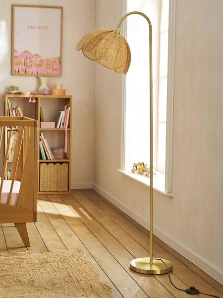 Vertbaudet - Lampadaire rotin fleur métal doré