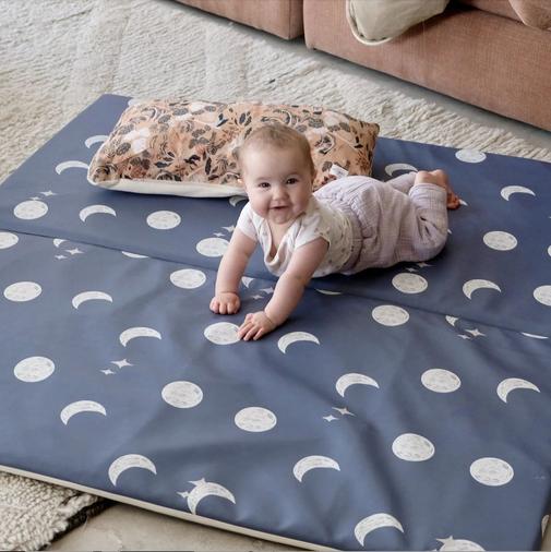 Mezamé Paris - Tapis de vie Waterproof To The Moon