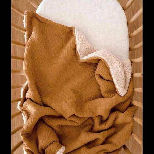 Manufacture des bébés français - Couverture moumoute camel