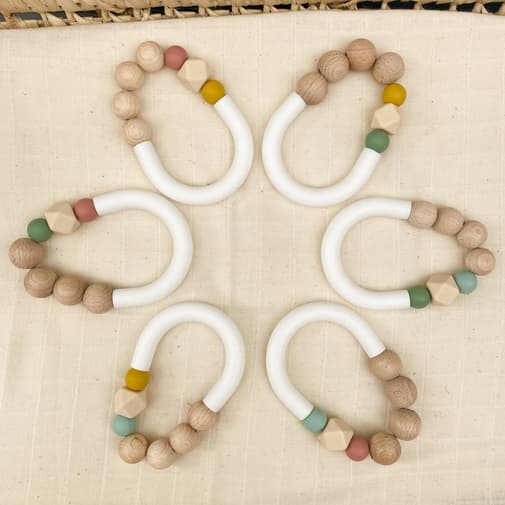 pitigaia.fr - Anneau de dentition en silicone et bois naturel