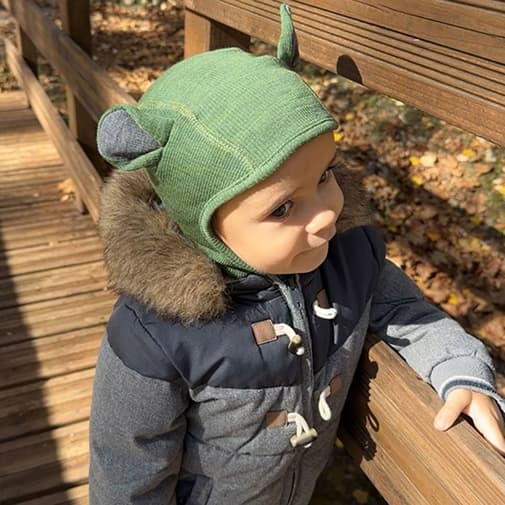 MANYMONTHS - Cagoule Ourson ajustable en pure laine mérinos Elephant Forest Floor Green
