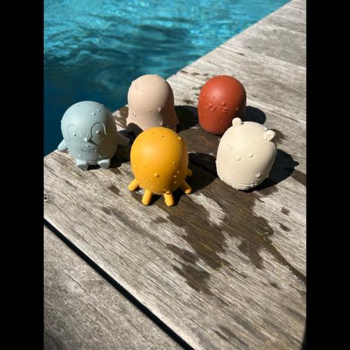 Léo et Léa France - Jouet de bain : color mix