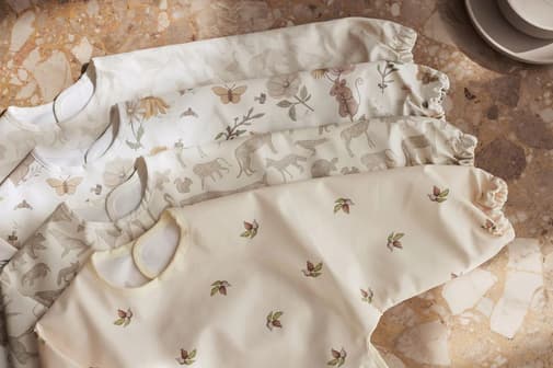 Lou in Woods - Bavoir imperméable manches longues l Rosehip