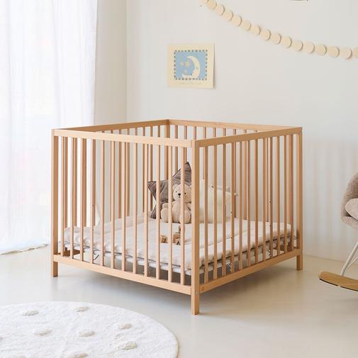 Petite Amélie - Petite Amélie Parc Bébé | Nois | Hêtre Massif | Naturel | 95x95 cm | Réglable en hauteur | Sécurisé pour enfant jusqu'à 24 mois ou 15 kg