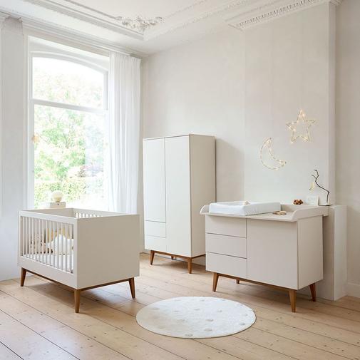 Petite Amélie - Petite Amélie Chambre Bébé Évolutive Amande | Lit Commode Armoire | Avoine | Ensemble 3 Éléments en Bois Hêtre | Style Vintage et Fonctionnel