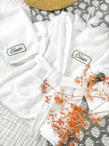 Maison Pioline - Le bain, peignoir - serviette - gant
