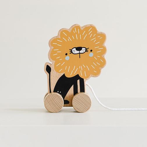 Petite Amélie - Petite Amélie | Jouet à tirer en bois massif Leo | Lion | Jouet d'éveil pour bébé | Aide à la marche