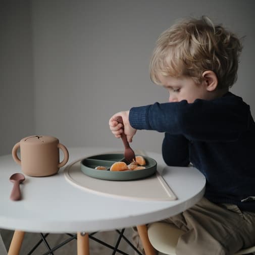 Mushie - Assiette à compartiments en silicone avec ventouse Dried thyme