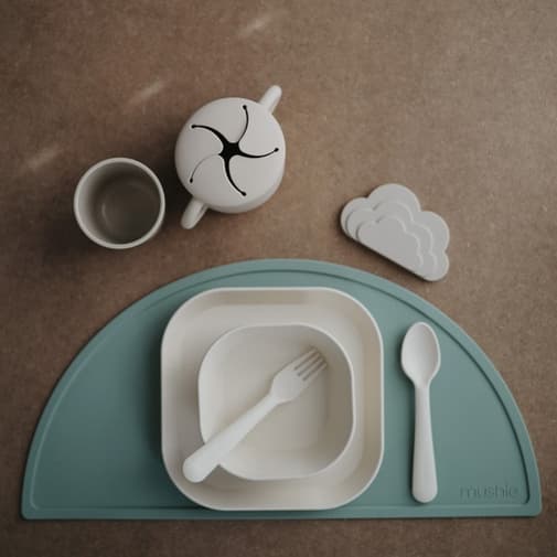 Mushie - Coffret repas en silicone Ivory (5 pièces)
