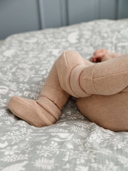 Vertbaudet - Kit naissance 3 pièces cardigan pantalon chaussons en tricot beige chiné