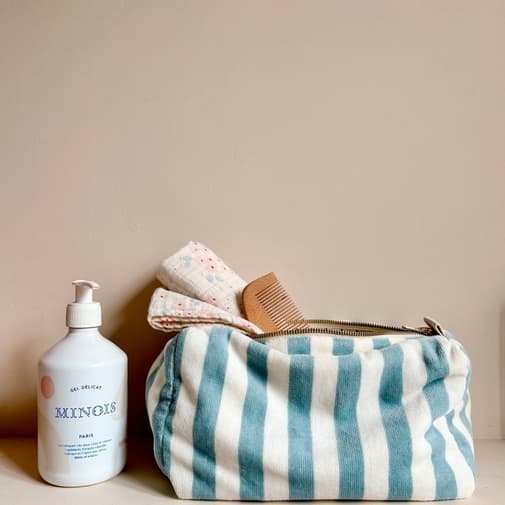 Rose in April - Trousse de toilette Vic éponge rayée blue cloud