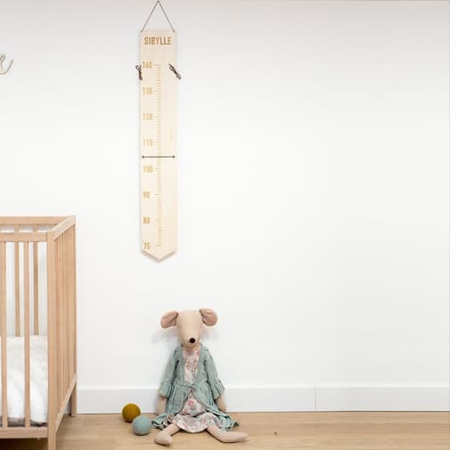 June & Jane - Toise en bois personnalisée June & Jane - Graduation 70 cm à 1m40 - Fabrication artisanale France - Cuir - Cuir
