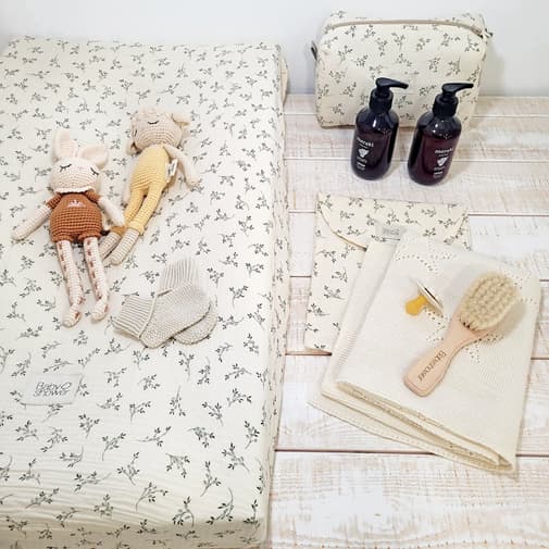 Babyshower - Housse de matelas à langer Olive Bloom (72 x 45 cm)