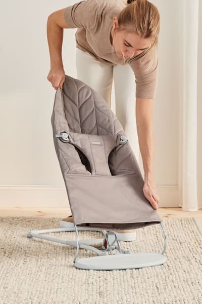 BabyBjörn - Housse pour Transat Bliss - Gris sable / Tissé, matelassage Pétale