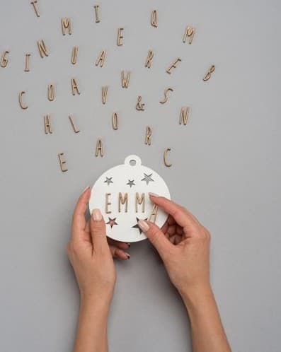 Vintiun - Boule De Noël Personnalisable En Bois Blanc