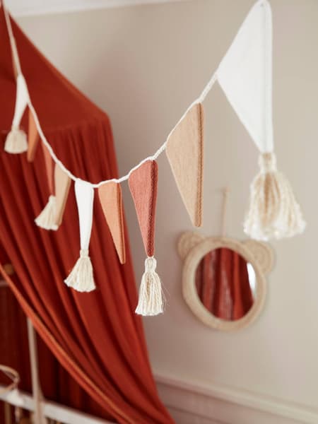 Vertbaudet - Guirlande fanions tricot beige clair uni