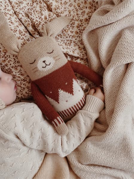 Main Sauvage - Main Sauvage - Grand doudou lapin pull jacquard