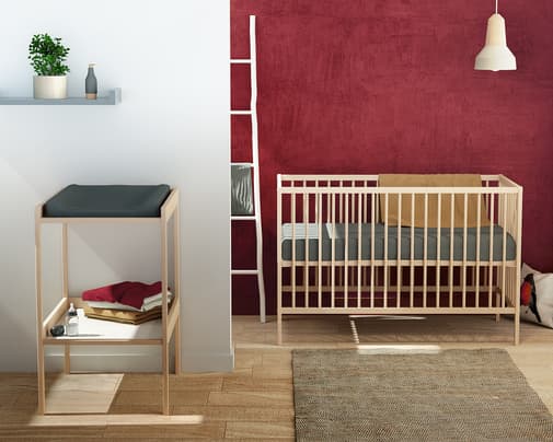 At4 - Chambre bébé lit et table à langer en bois hêtre brut
