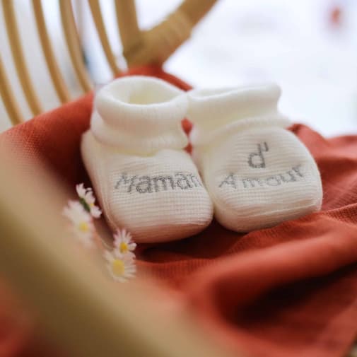 Trois Kilos Sept - Chaussons Naissance - Message Maman D'amour Blanc