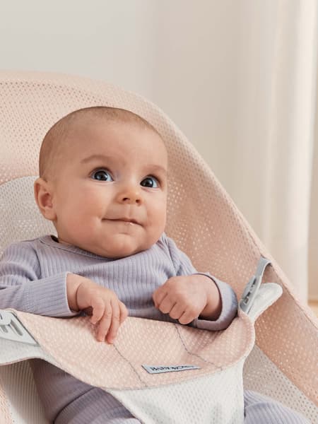BabyBjörn - Transat Balance Soft - Rose nacré/Blanc / Mesh / Gris clair