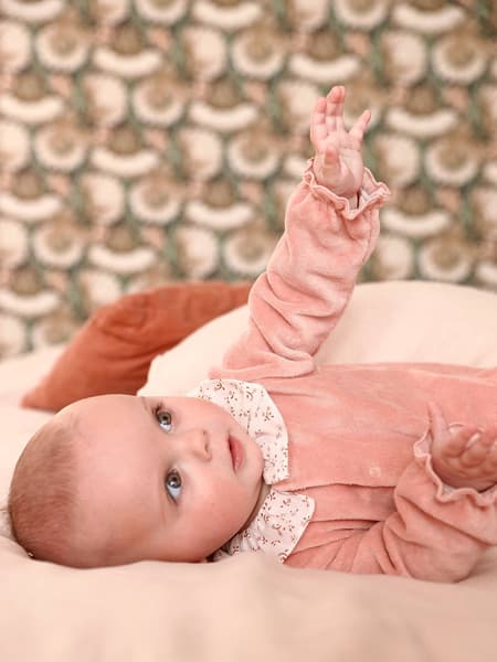 Vertbaudet - Pyjama bébé fille velours collerette imprimée rose poudré