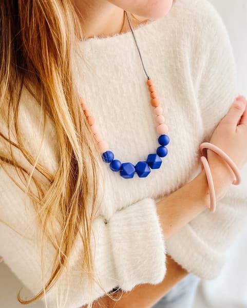 Mintywendy - Bijou allaitement et portage Solène en silicone - MintyWendy