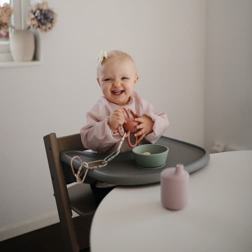 Mushie - Bavoir Bébé Manches Longues Imperméable – Protection Repas Avec Poche Récupératrice Rose