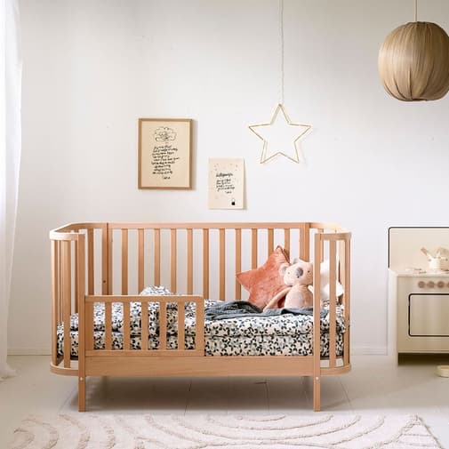 Petite Amélie - Petite Amélie | Lit bébé évolutif Cocoon | Bois massif naturel | Ovale | 70x140 cm | Design intemporel et confortable pour la chambre de bébé