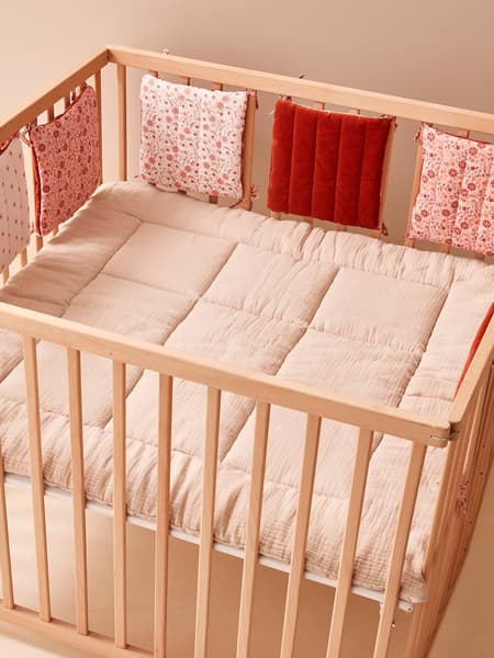 Vertbaudet - Tour de lit/tour de parc modulable HAPPY BOHEME rose imprimé