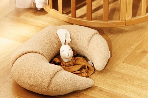 Mon Lit Cabane - - Coussin d'Allaitement Croissant Bouclé - Chocolat - Marron