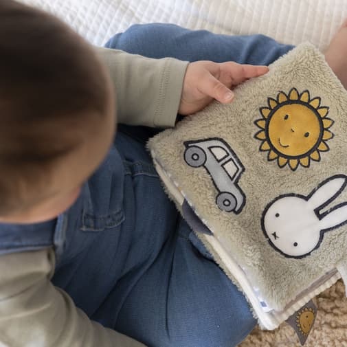 Pioupiou et Merveilles - Livre d'activités Miffy fluffy bleu