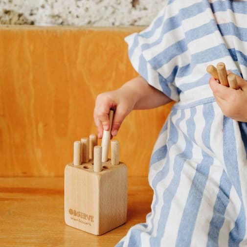 Observe Montessori - Tourillon, développe la motricité fine