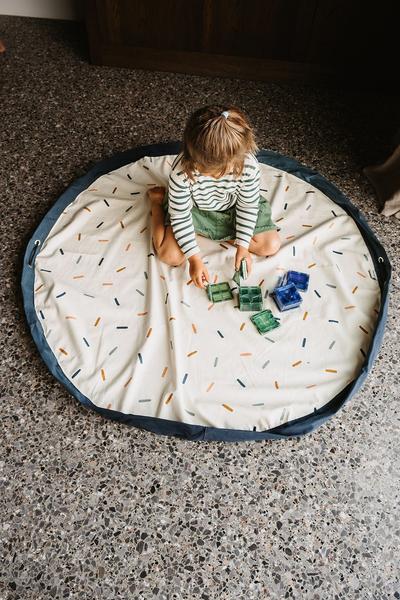 Play & Go - playmat & toy bag-confetti