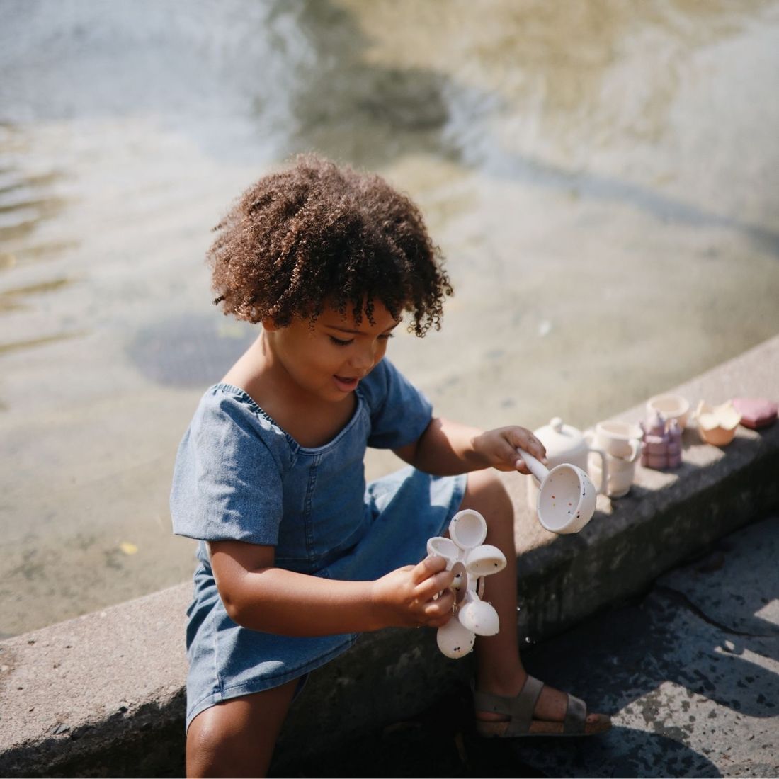 Jouet de bain Roue à eau (Mushie) - Image 6