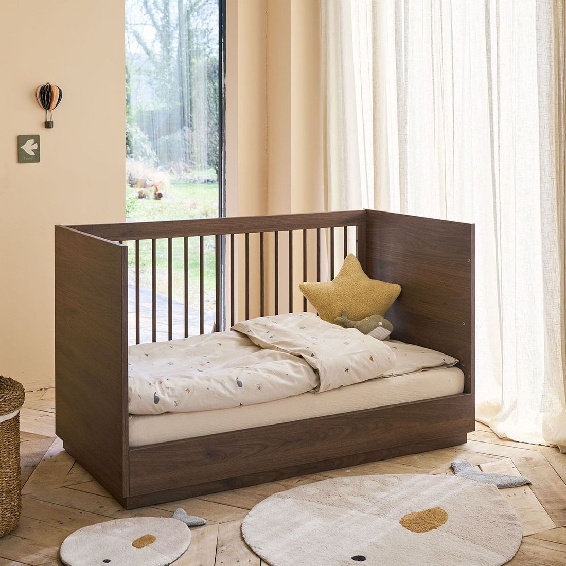 Petite Amélie Tapis Chambre Bébé | Motif Poisson | 100% Coton Doux | Beige | 85x110 cm | Lavable en machine et compatible avec sèche-linge (Petite Amélie) - Image 4