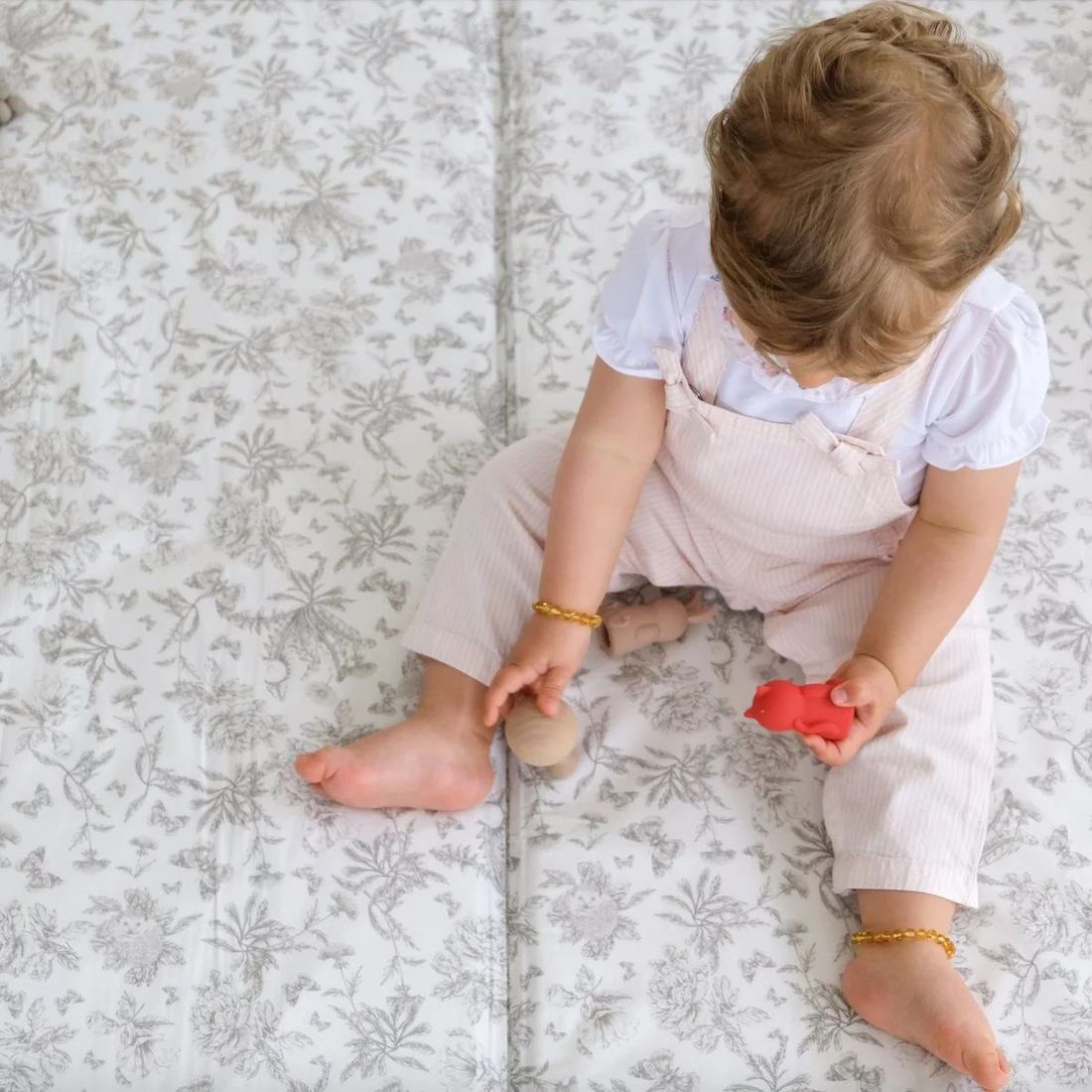 Tapis de vie x Tartine&Chocolat gris (Mezamé Paris) - Couverture