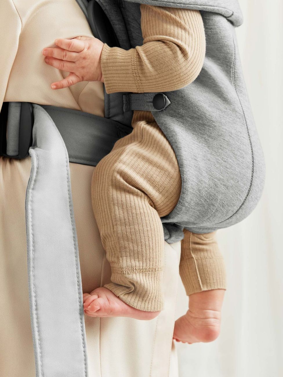 Porte-bébé Mini - Gris clair / Jersey 3D (BabyBjörn) - Image 9