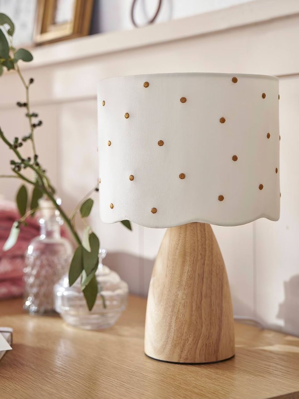Lampe de chevet pois brodés écru (Vertbaudet) - Couverture