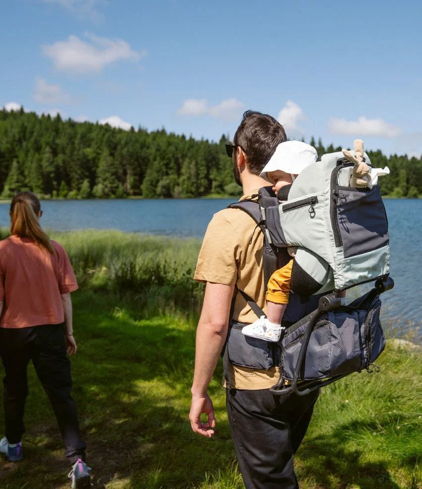 Moov & Hike - Le porte-bébé de randonnée conçu avec une kiné, confortable dès le 1er âge (Babymoov) - Image 1