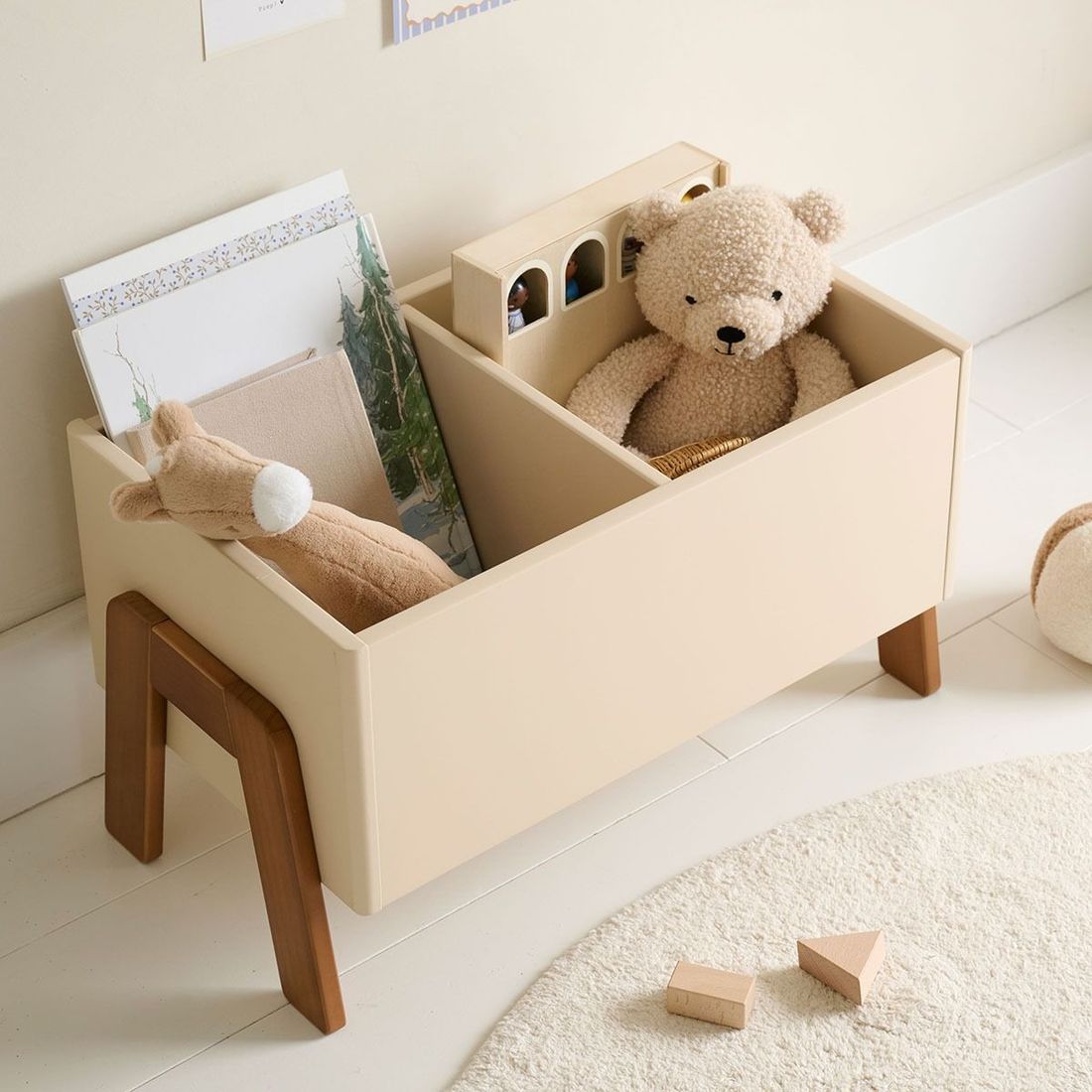 Petite Amélie | Bac à livres enfant Lune | MDF et pin massif | Beige | Rangement chambre et salle de jeux avec compartiments pour jouets et livres (Petite Amélie) - Image 1