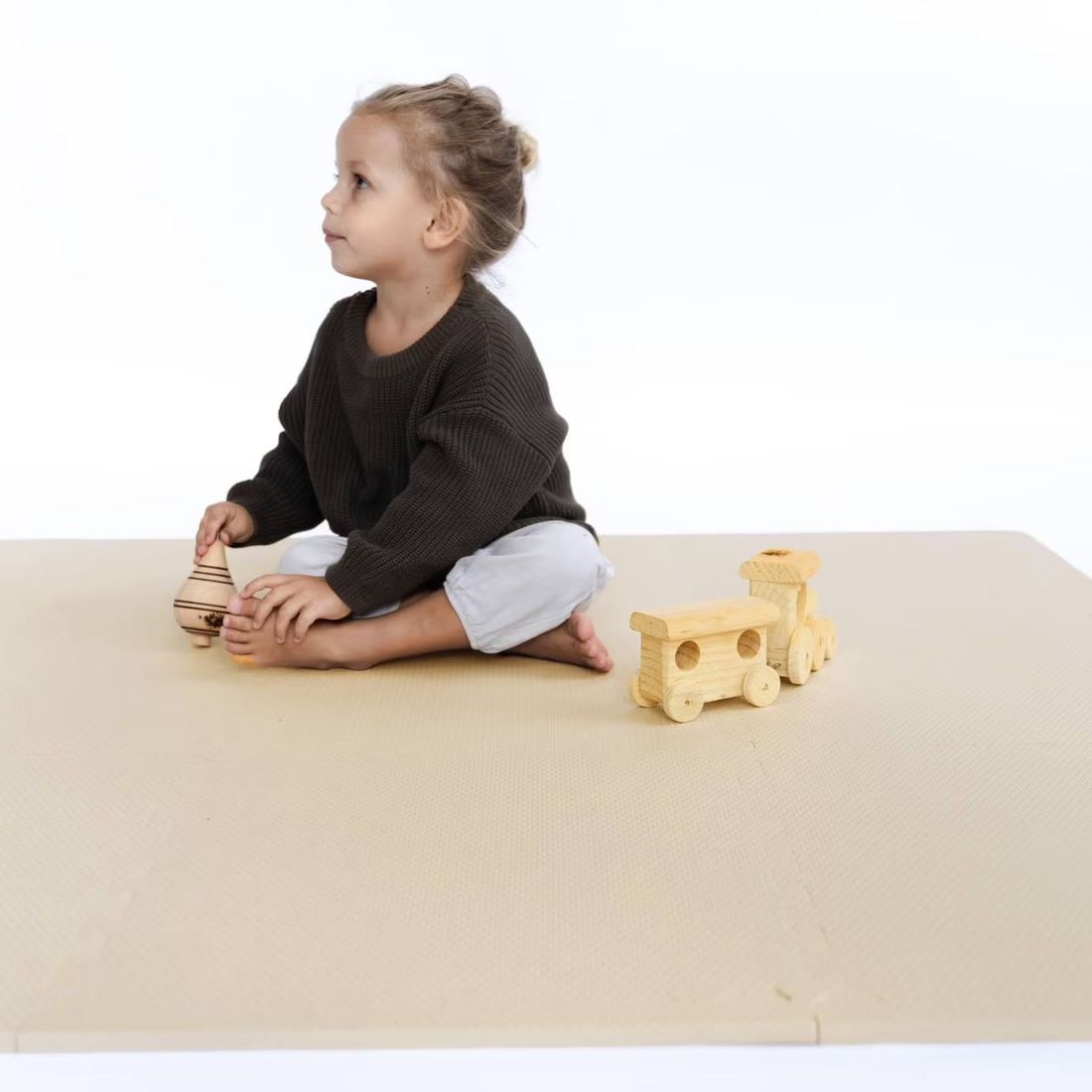 Tapis De Jeu Bébé Et Enfant Classique Beige Clair (ToddleKind) - Couverture