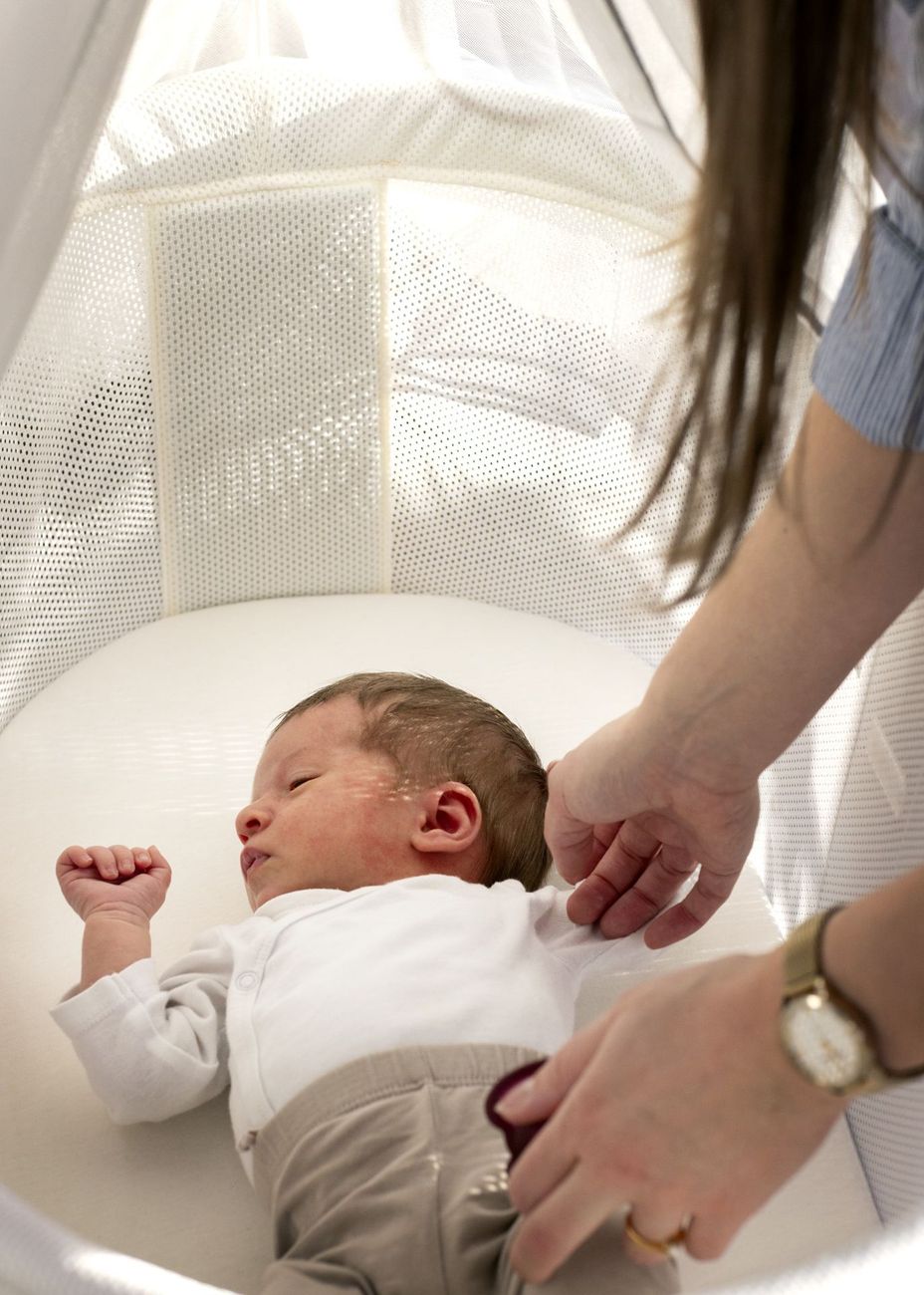 Voilage Pour Berceau - Blanc / Mesh (BabyBjörn) - Image 5