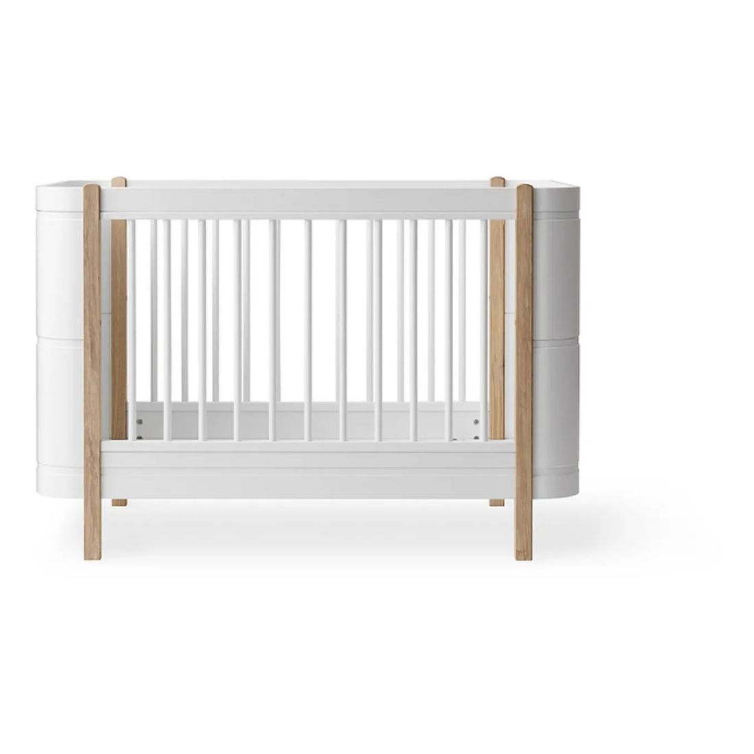 Oliver Furniture - Lit bébé évolutif Wood Mini+ sans kit junior (Oliver Furniture) - Image 1