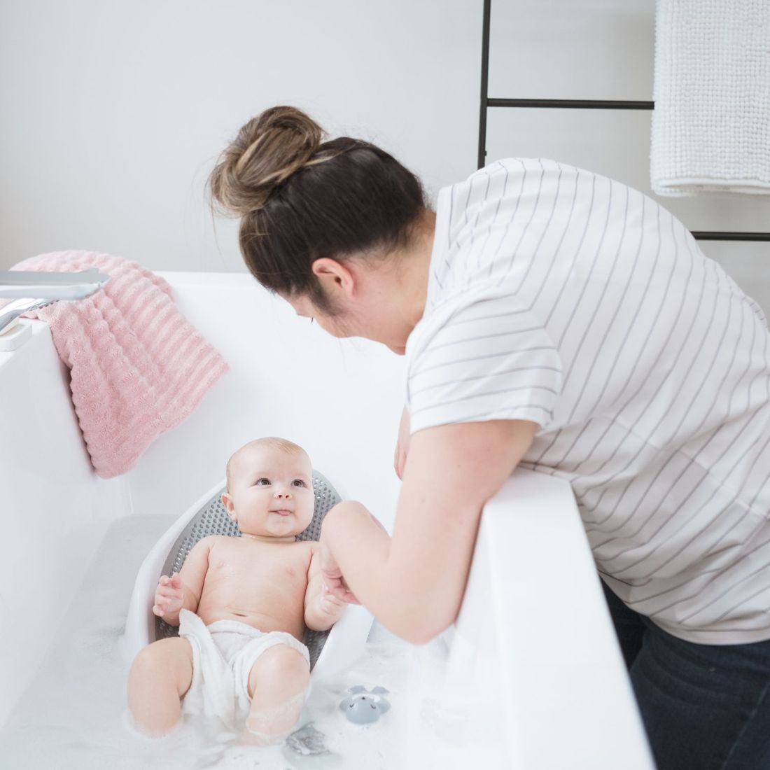 Transat de bain gris (Angelcare) - Image 4